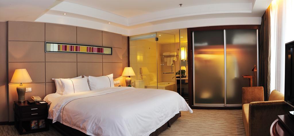 Xiongchu International Hotel Wuhan Exterior photo